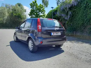 Ford Fiesta 1.4 TD Ambiente Bild 5