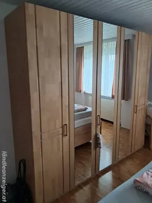 Ganzes Schlafzimmer aus Holz!! Bild 5