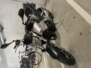 Suzuki GSR 600A Naked Bike Bild 5