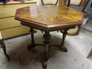 Tisch und 4 Stühle Bild 2
