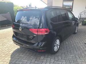 VW Touran Bild 3