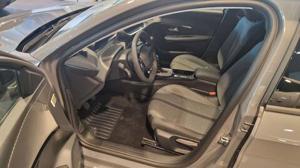 Peugeot 208 Bild 6