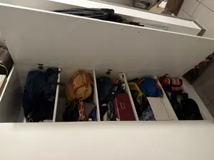 Kleiderschrank  Bild 2
