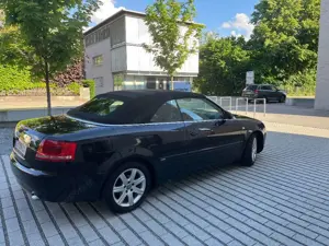Audi A4 Cabriolet 2.0 TDI S line Bild 3