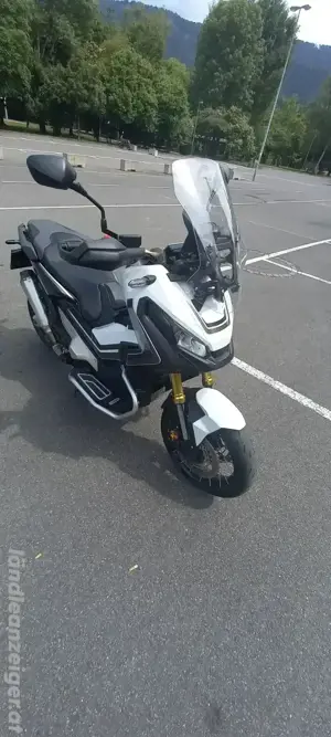 Toller Cruiser HONDA X-ADV 750 Bild 3