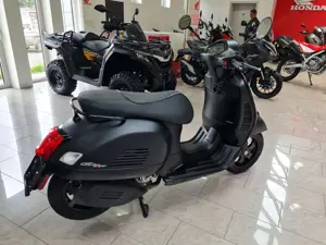 Verkaufe Vespa GTS 300 Notte Bild 2