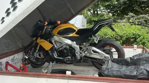 Aprilia Tuono V4 APRC 1000