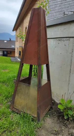 Feuerkamin   Feuerpyramide 