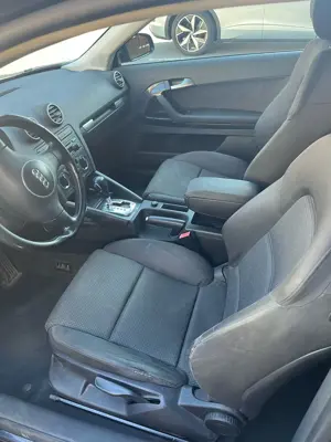 Audi A3 3,2l V6 Quattro Bild 7