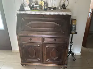 Sekretär aus Holz   350   VB   Ha