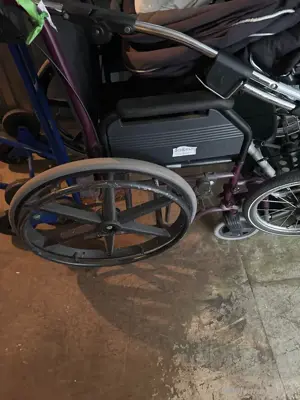 Rollator und Rollstühle Bild 3