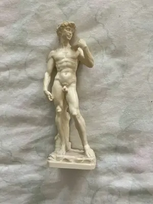 Davidfigur aus Kunststein