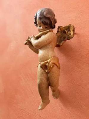 Engelfigur mit Flöte