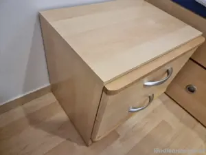 Nachtkästchen Bild 3