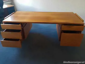 Großer Echtholz Schreibtisch (optional mit mit Sekretär), Chefbüro, Designermöbel