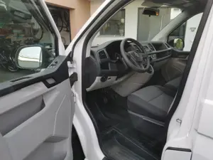 VW Bus T6 Kombi mit kurzem Radstand