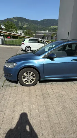 VW GOLF TDI Comfortline Kombi Bild 2