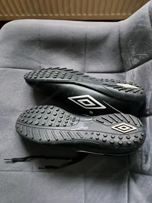 Fussballschuhe für kunstrasen Bild 2