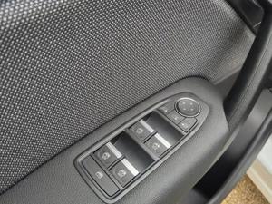 Renault Captur LKHZ SHZ Navi TCe 90 Techno 67 kW (91 PS), Scha... Bild 4