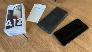 Smartphone * Samsung Galaxy A12 SM-A125F DSN * 32GB entsperrt * Hülle