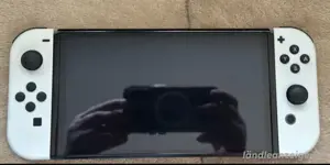 verkaufe hiere eine Nitendo Switch OLED