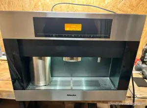 Miele Kaffeevollautomat CVA5060