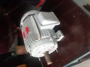 Div. Elektromotoren zu verschenken