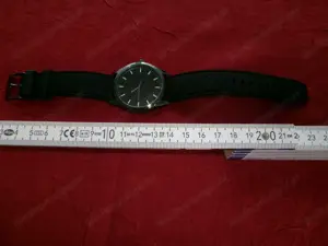 schwarze Herren Armbanduhr  Bild 2