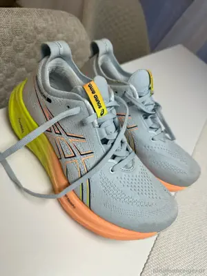 Asics   Gel-Nimbus 26 Paris Laufschuhe Bild 3