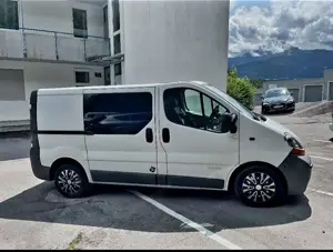 Renault Trafic 100 DCI  Camping Bus  Bild 2