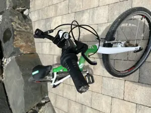 Kinderfahrrad Woom 4 in grün  Bild 3