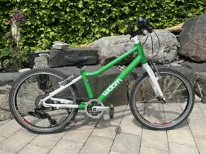 Kinderfahrrad Woom 4 in grün 