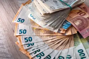 Lösen Sie Ihre finanziellen Probleme und entwickeln Sie Ihre Projekte