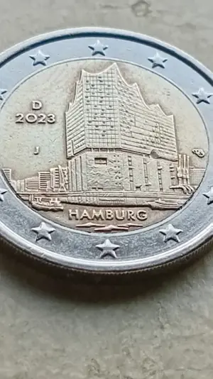 2  euro  2023 j Elbphilharmonie hamburg deutschland 