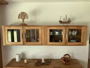 Sideboard & Vitrine Bild 2