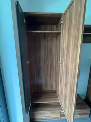 Garderobe zu verschenken  Bild 3
