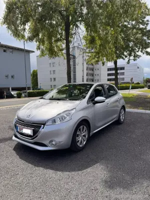 Peugot 208 Frischer TÜV Öamtc****