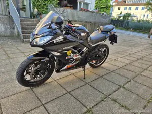 Elektro Motorrad 125 Bild 3