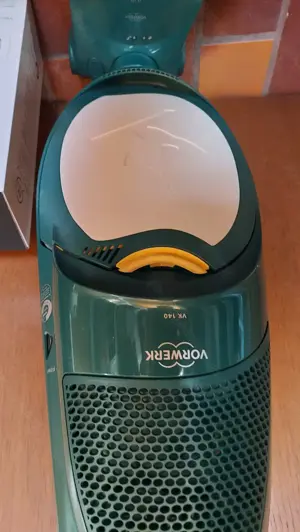 Verkaufe kaum gebrauchten Vorwerk Kobold 140 Staubsauger 