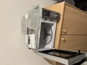 Mikrowelle 800 W - Betriebsbereit und in gutem Zustand mit vielen Funktionen