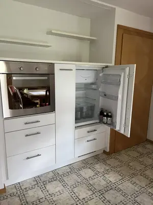 Neuwertige Einbauküche mit Geräten   Günstig abzugeben! Bild 5