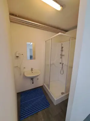 Gewerbefläche (156 m ) ehemaliges Sportstudio, inmitten von Bürs zu vermieten Bild 7