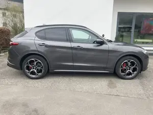 Alfa Romeo Stelvio - Veloce 2,2 16V 210PS AT8 Q4 Bild 2