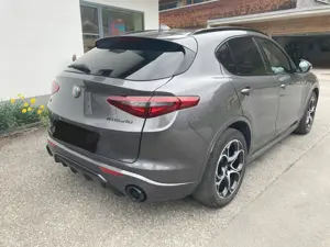Alfa Romeo Stelvio - Veloce 2,2 16V 210PS AT8 Q4 Bild 3