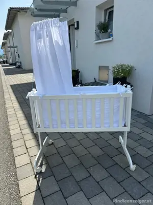 Neuwertige Baby Wiege Bild 2