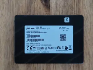 Festplatte SSD 256 GB 2,5  SATA