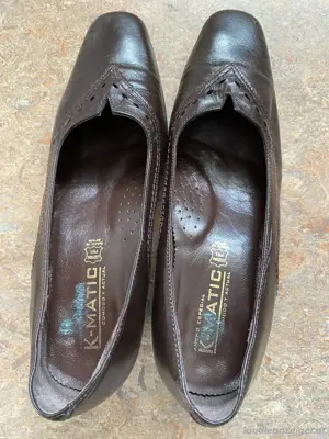 braune Schuhe Bild 2