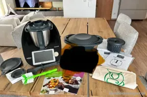 Thermomix T M 6 Diamant schwarz mit diesem Zubehör