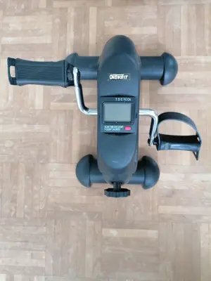 Hometrainer Pedale schwarz