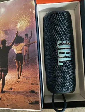 Verkaufe 2 JBL Box in schwarz und blau  Bild 5